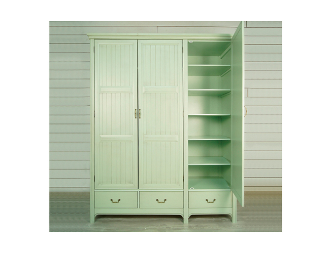 Шкаф трехстворчатый Olivia